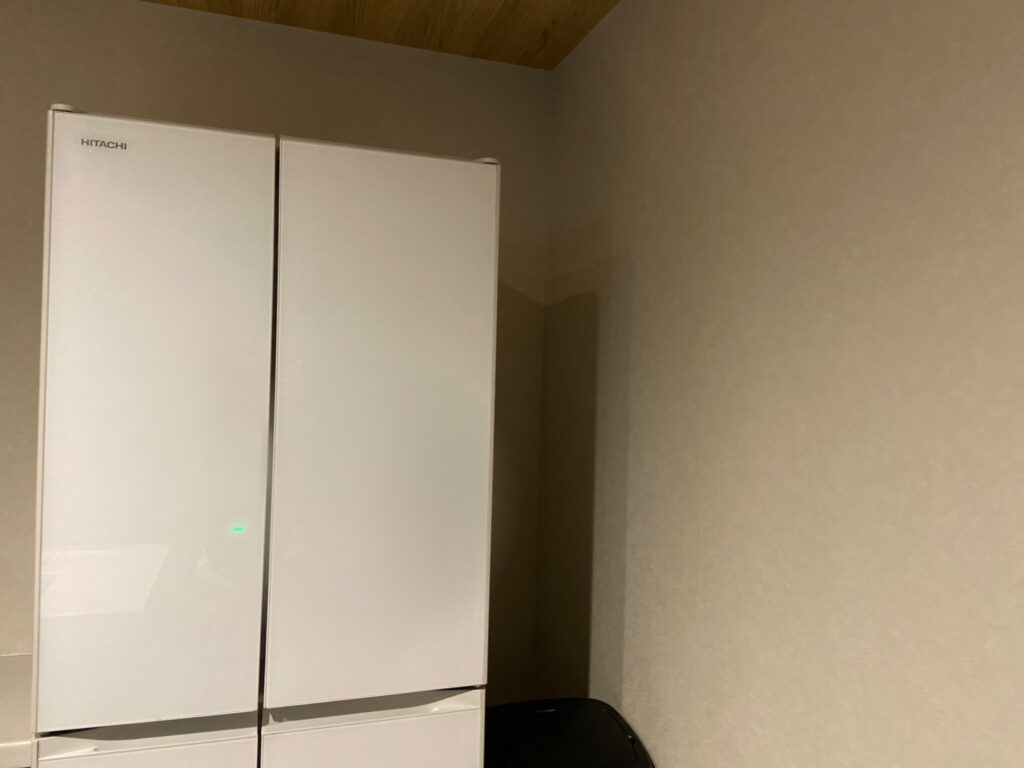 日立R-HW52K-XWの6ドアの冷蔵庫